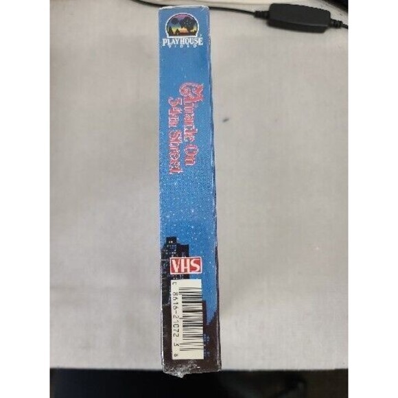 Original Factory Sealed  MIRACLE On  34TH Street VHS 1947 Christmas Movie Mint! - Picture 2 of 6